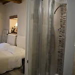 Piazzetta Del Buonumore Affittacamere