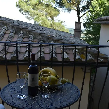 Piazzetta Del Buonumore 4*