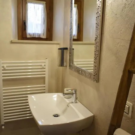 Piazzetta Del Buonumore Πανσιόν 4*