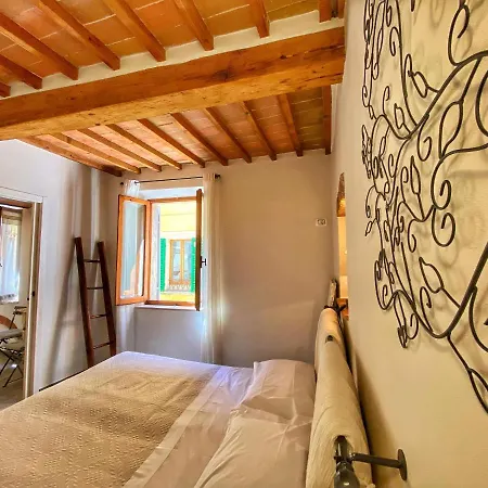 Piazzetta Del Buonumore Guest house *