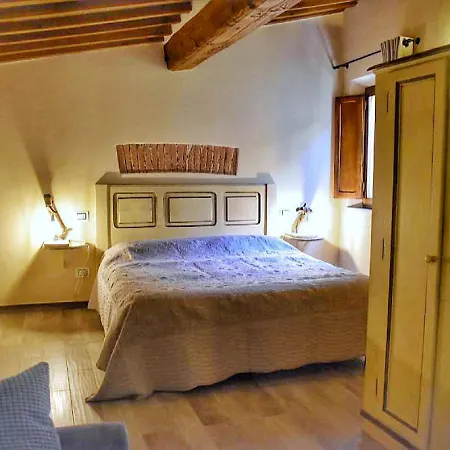 Piazzetta Del Buonumore Guest house