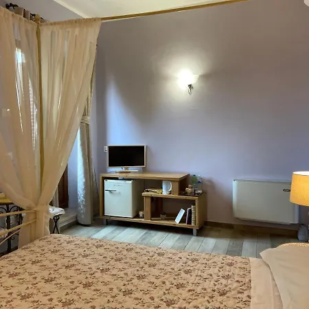 Piazzetta Del Buonumore Guest house