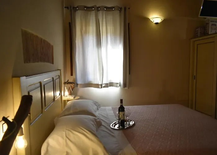Piazzetta Del Buonumore 4*