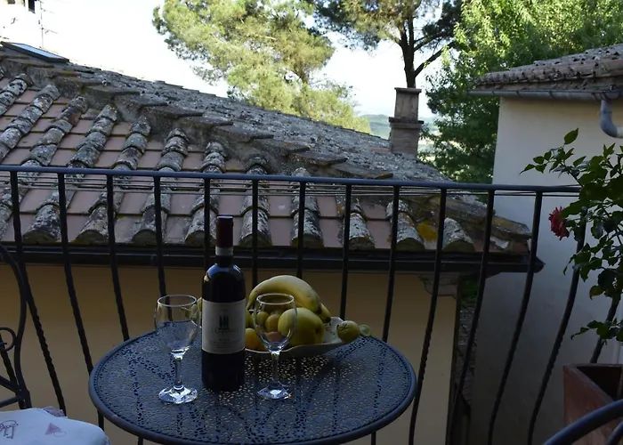 Piazzetta Del Buonumore 4*