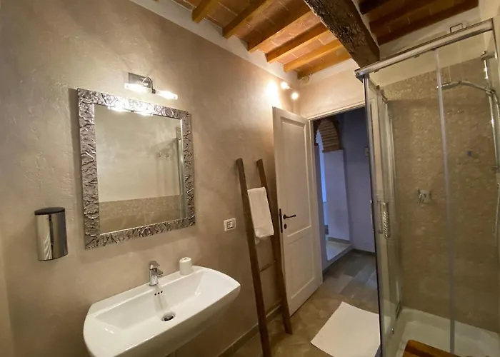 Piazzetta Del Buonumore 4*