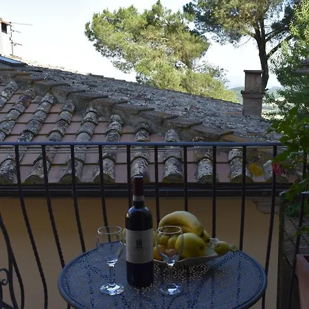 Piazzetta Del Buonumore Montepulciano Stazione